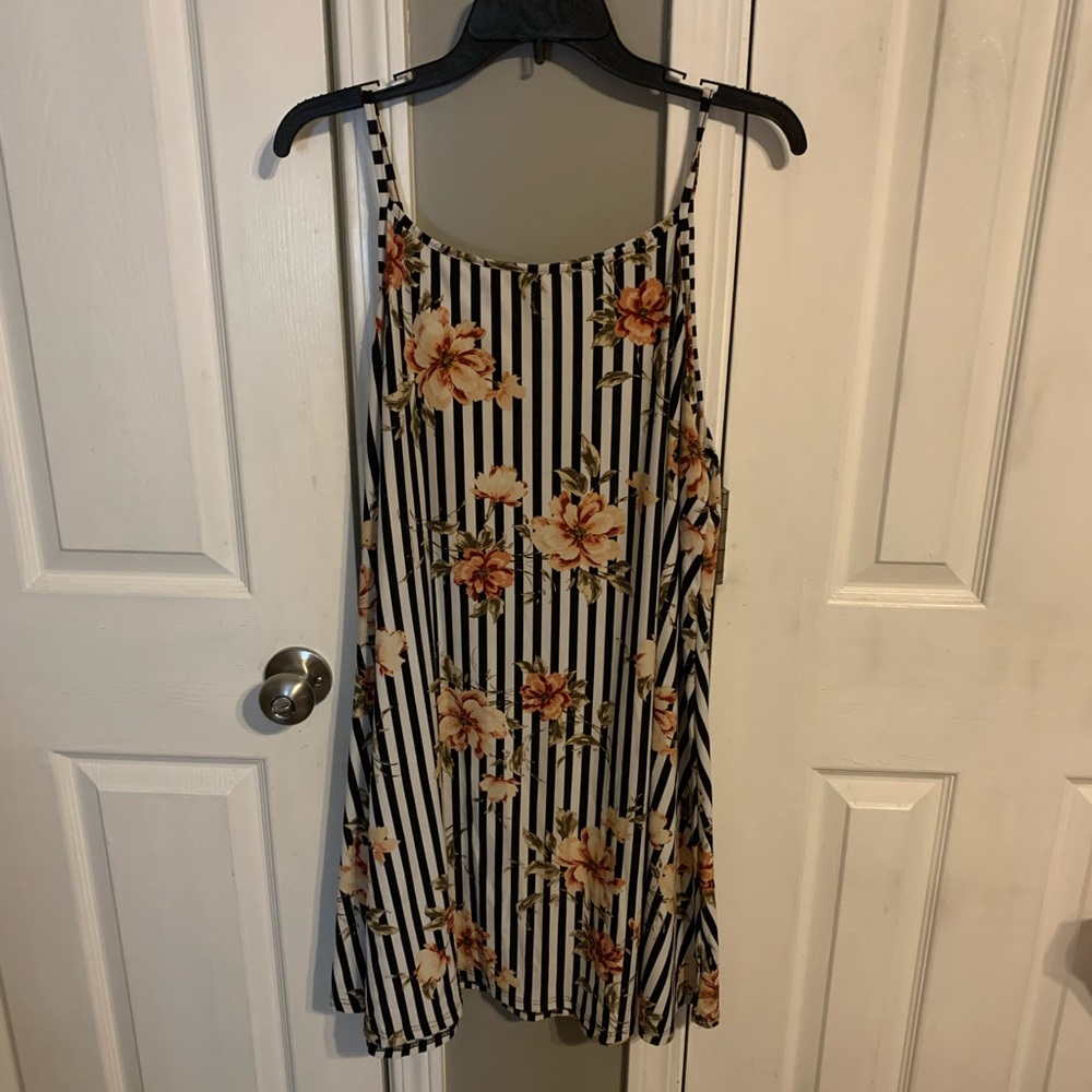 black and white strapped floral maxi dress.
